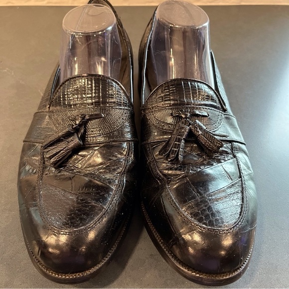 Stacy Adams sz 11 black snakeskin leather tassel loafers